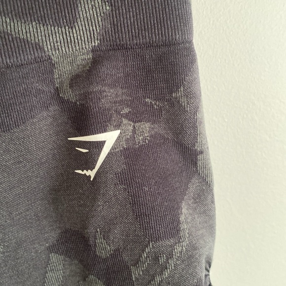 Gymshark seamless camo shorts ladies size XS S workout gym athletic - Picture 2 of 8